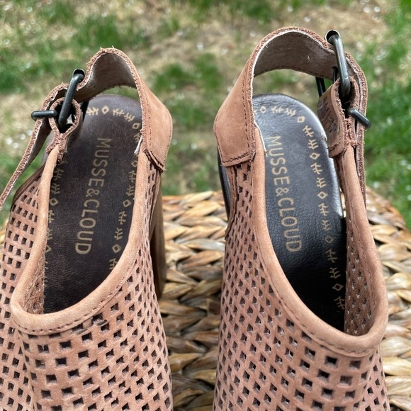 Musse & Cloud Brown Leather Laser Cut Peep Toe Slingback Chunky Platform Heels - Picture 5 of 8